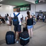 El servicio de alta velocidad entre Madrid y Galicia seguirá suspendido mañana, al menos hasta el mediodía