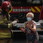 Sucesos.- Extinguido un incendio de vivienda en Valencia con seis personas atendidas por inhalación de humo