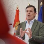 Alfonso Fernández Mañueco informa sobre las ayudas de la Junta a los afectados por los incendios