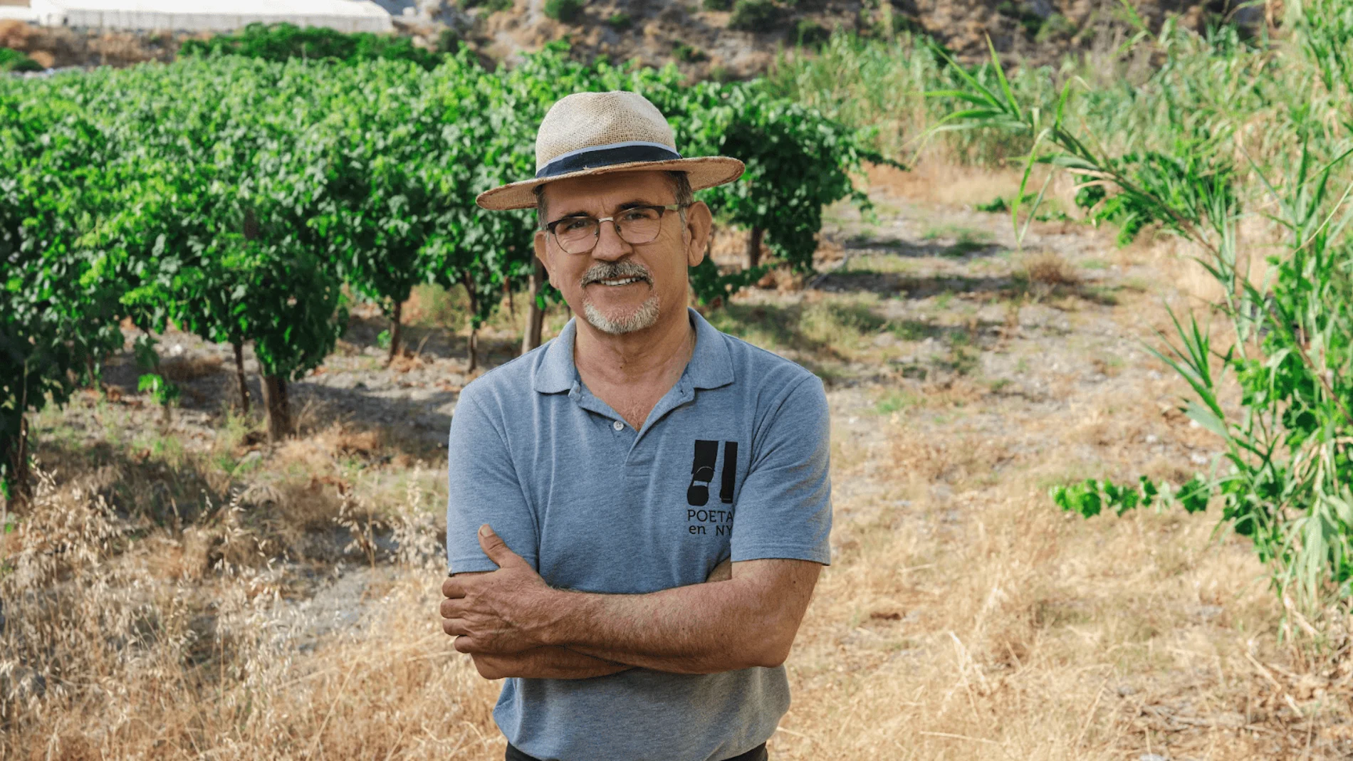 Miguel Maldonado González, viticultor y propietario de Rambla Huarea, en Albuñol (Granada).
