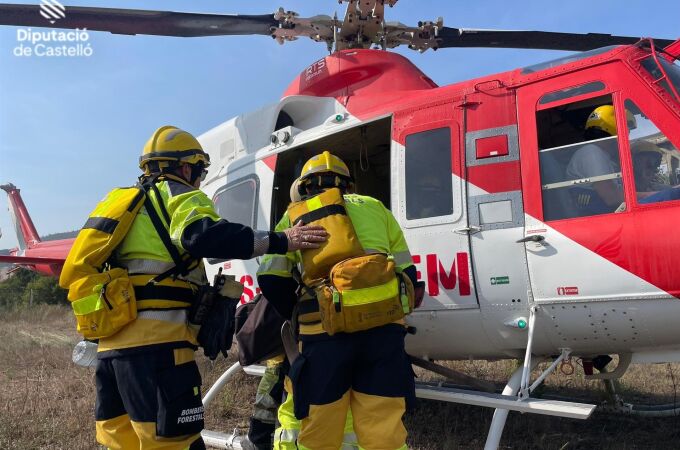 Sucesos.- El incendio de Artana (Castellón), donde participa un operativo de Aragón, está "contenido y sin llama"