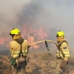 MADRID.-Sucesos.- ACT.- Controlado el incendio declarado entre Méntrida (Toledo) y Aldea del Fresno