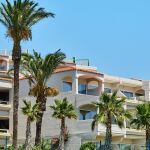 Economía.- El alquiler de verano en Baleares, Costa Brava y Costa de la Luz iguala los ingresos anuales de sus capitales
