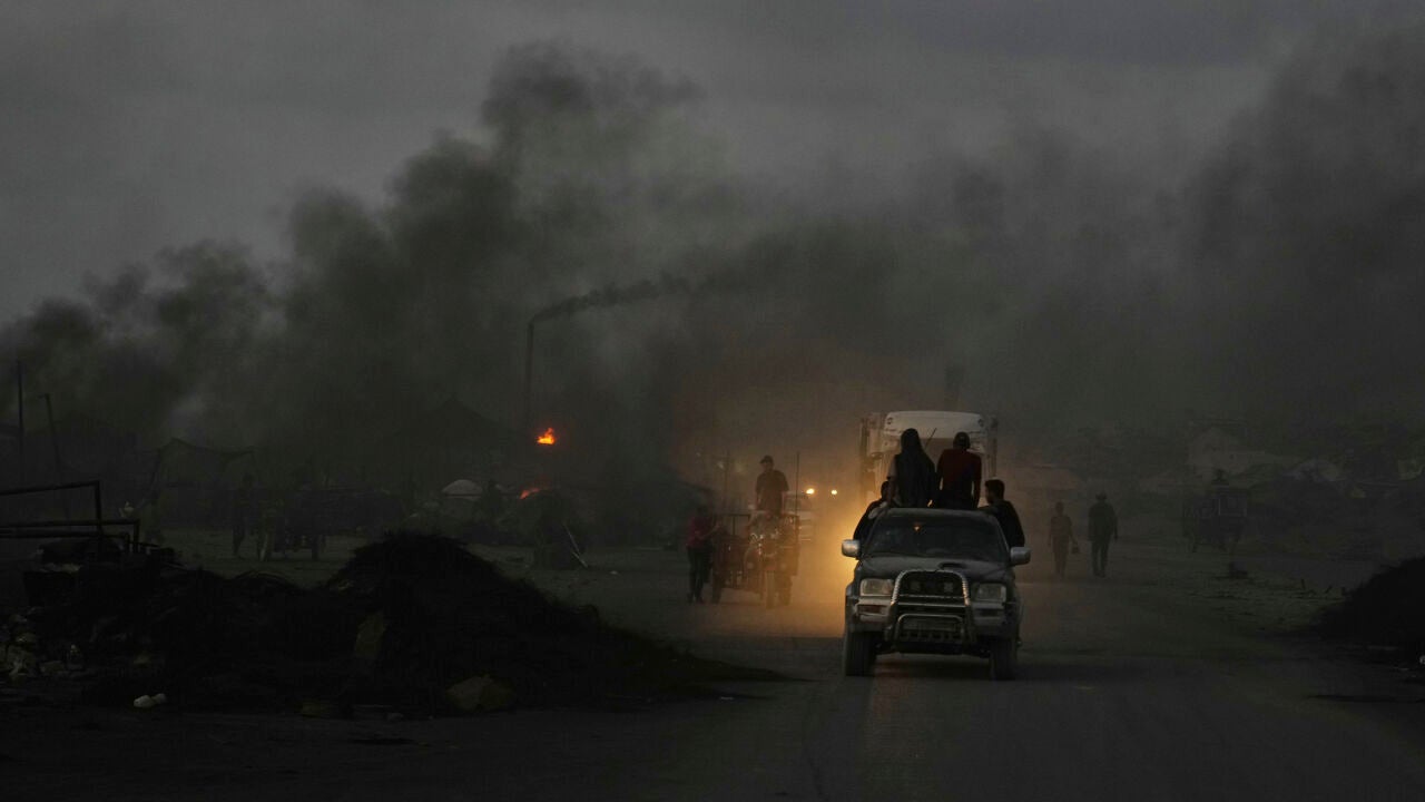 Israel mata al menos a 37 palestinos en Gaza mientras sigue ...