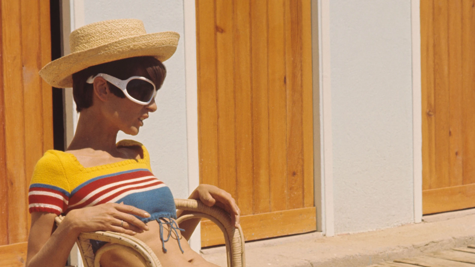 Audrey Hepburn en la playa.