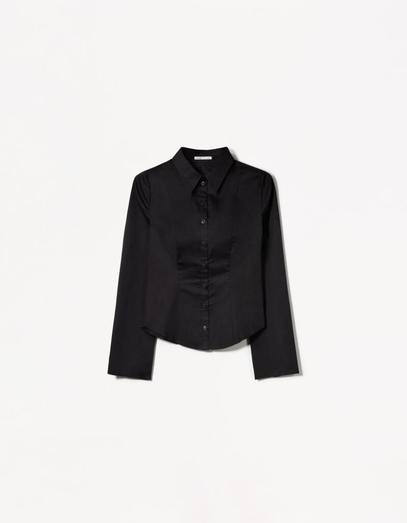 Camisa entallada.