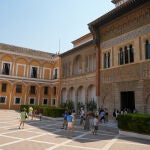 Ana María Jáuregui muestra los sistemas de seguridad del Real Alcázar de Sevilla