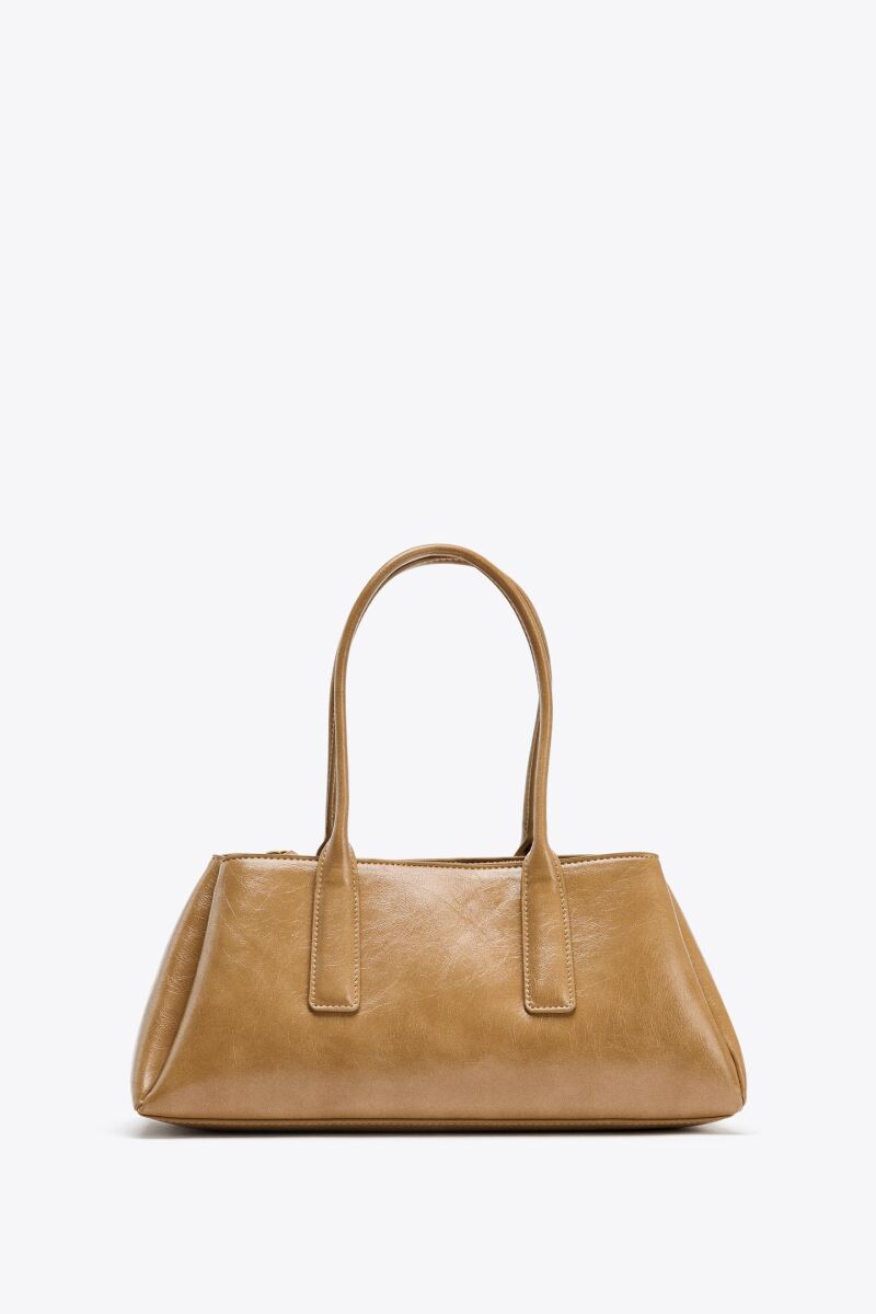 Bolso de mano.