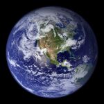El planeta Tierra con dos (o tres) de los continentes que más discordia han generado
