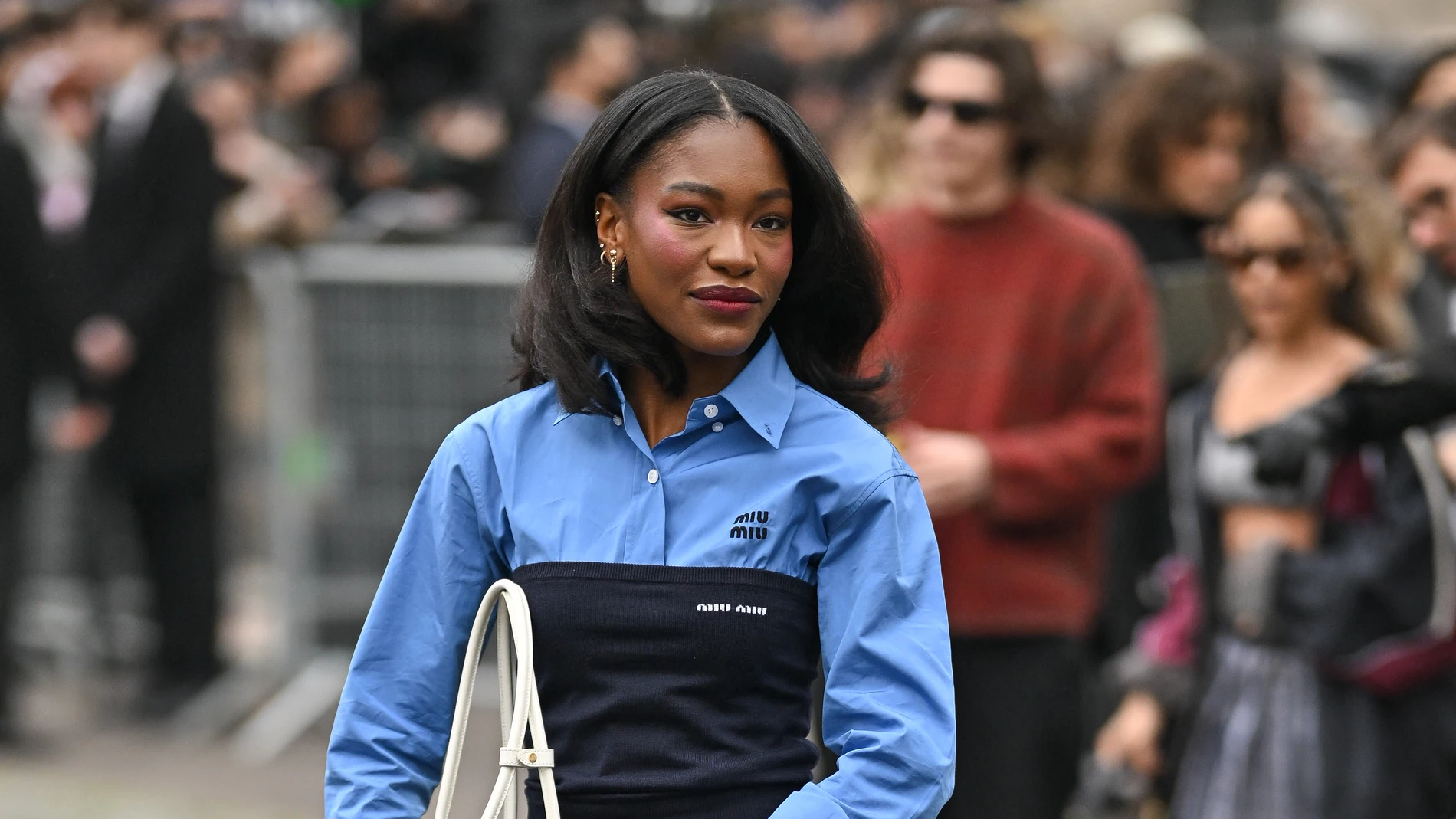Celebrity en la Semana de la Moda de París.