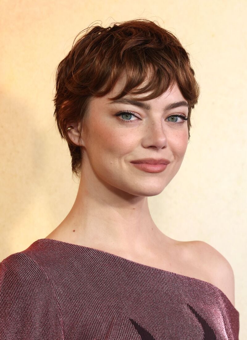Emma Stone con corte de pelo whisper pixie.