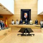 Minuto de silencio en las Cortes de Castilla y León