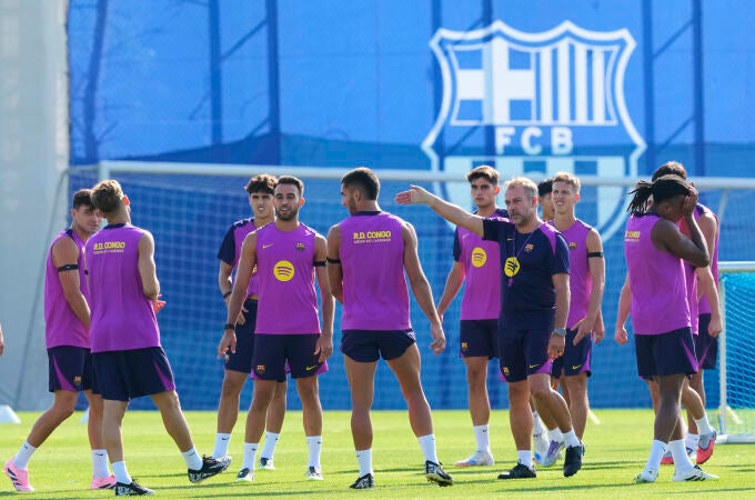 El FC Barcelona prepara su partido ante el Levante UD