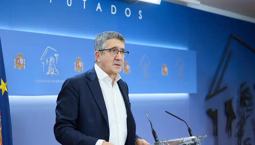 Patxi López (PSOE) lamenta el nivel político del PP ante los incendios: "Su única obsesión es echar a Pedro Sánchez"