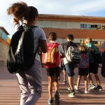 MADRID.-La vuelta al 'cole' supondrá un gasto medio en la región de 428 euros y dispara las compras de material de segunda mano
