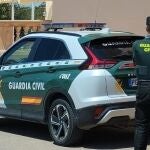 Suc.- Comienzan a abandonar la 'rave' ilegal en Valdáliga (Cantabria), donde la Guardia Civil sigue haciendo controles