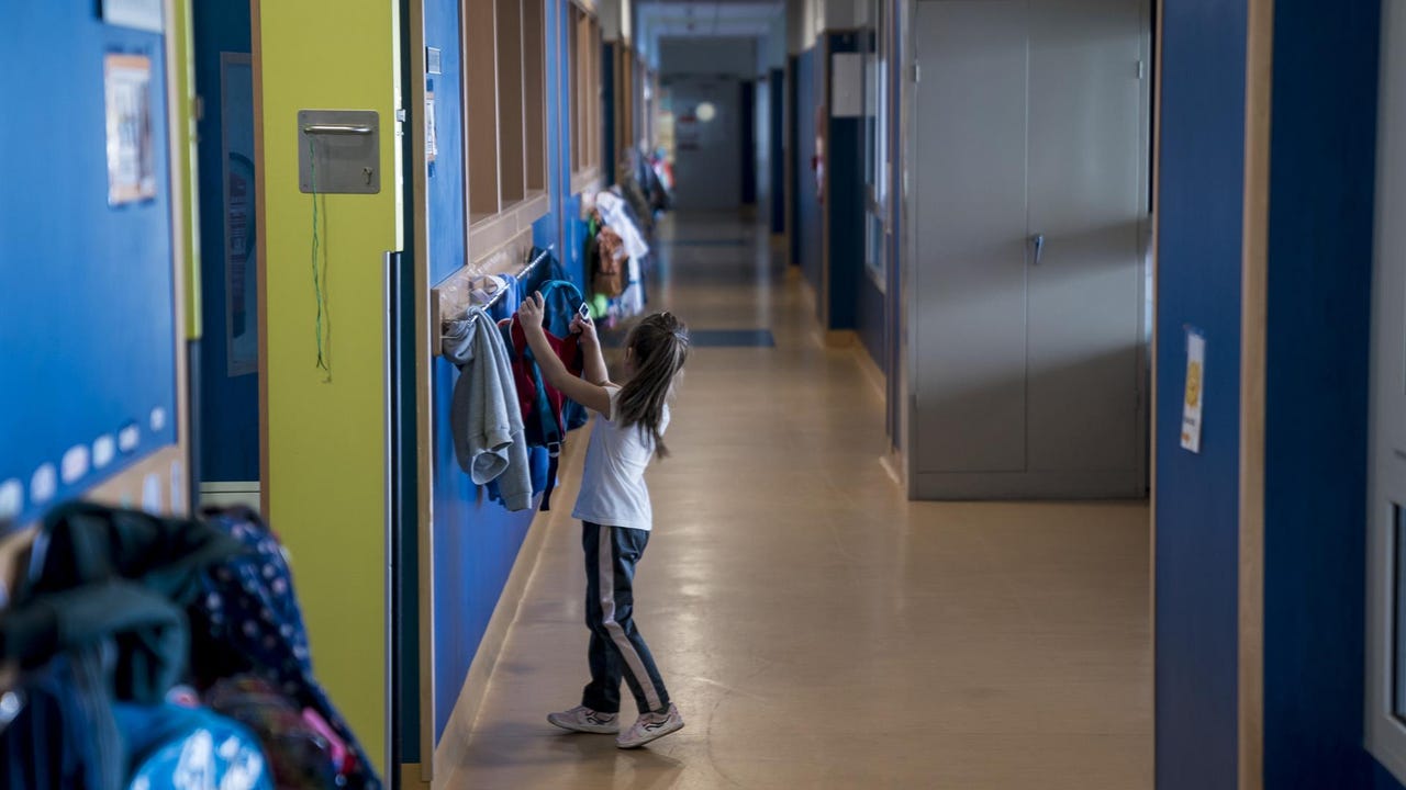 La repetición escolar cae a mínimos
