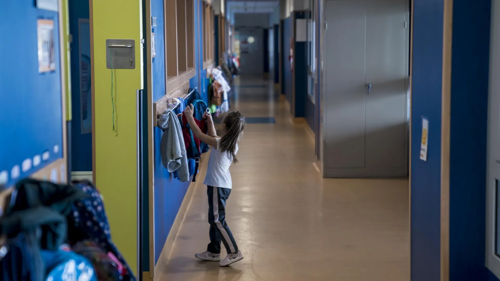 MADRID.-El programa SociEscuela promueve la convivencia en los colegios e institutos de la región, con más de 342.000 alumnos