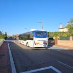 Autobús de viajeros en Arroyo