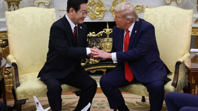 El presidente surcoreano Lee Jae Myung con Donald Trump 