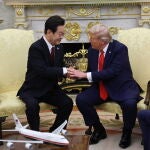 El presidente surcoreano Lee Jae Myung con Donald Trump 