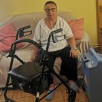Una madre con respirador y andador, encerrada en su casa de La Baña (León) por los incendios