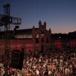 Uno de los conciertos en el Matadero de Madrid, durante el ocaso