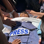 Suben a 5 los periodistas gazatíes muertos en el ataque israelí contra el hospital Nasser