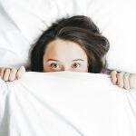 Parálisis del sueño: ¿Qué sucede realmente cuando nos visita ese "monstruo"? Los 4 consejos que pueden ayudarte a despertar