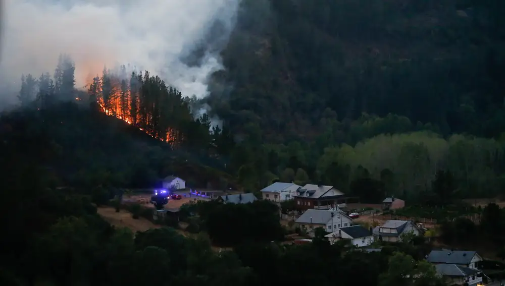 Declaran la Situación 2 por un incendio en Pobra do Brollón (Lugo), próximo a Golmar, Conceado y San Pedro