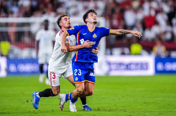 Sevilla FC v Getafe CF - LaLiga EA Sports