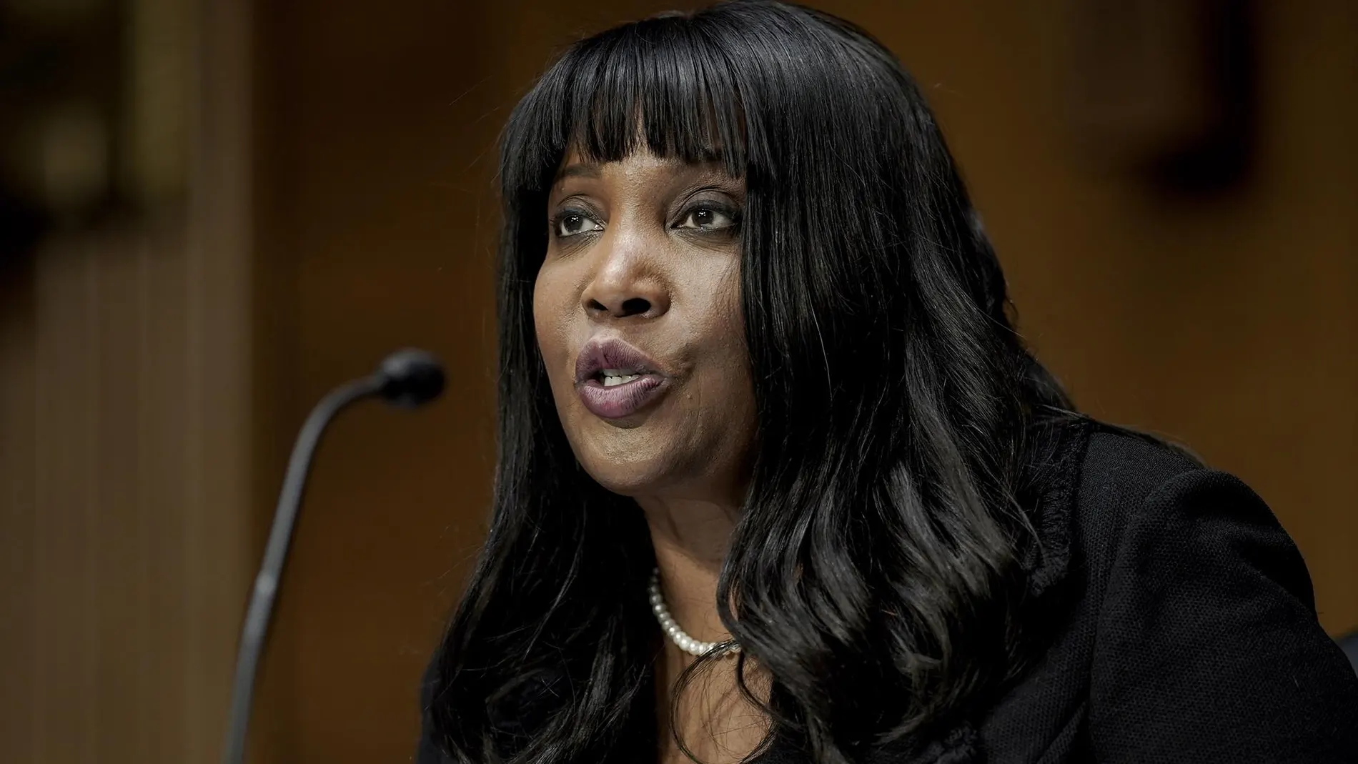 Economía.- Trump destituye a Lisa Cook como gobernadora de la Reserva Federal
