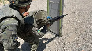 Las Fuerzas Armadas han instruido a más de 8.000 militares ucranianos en España Las Fuerzas Armadas han formado a 8.000 militares ucranianos desde 2022. REMITIDA / HANDOUT por ESTADO MAYOR DE LA DEFENSA (EMAD) Fotografía remitida a medios de comunicación exclusivamente para ilustrar la noticia a la que hace referencia la imagen, y citando la procedencia de la imagen en la firma 27/08/2025