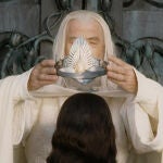 La coronación de Aragorn por Gandalf en El Señor de los Anillos escondía un significado mucho más profundo