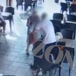 Un policía fuera de servicio salva a un hombre de ahogarse en un bar de Atarfe, Granada