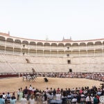 El rejoneo conquista a familias y aficionados en Las Ventas