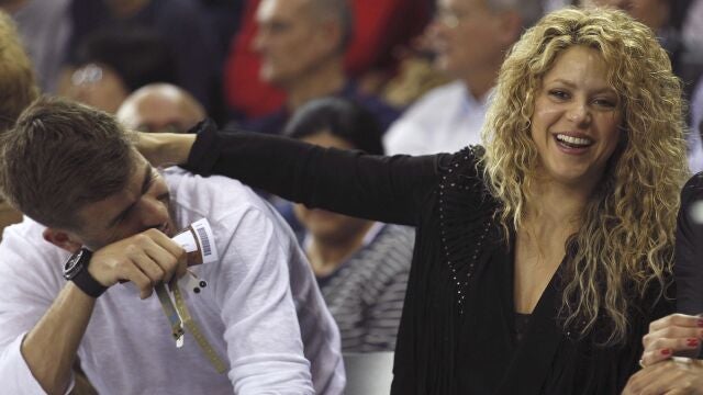  Gerard Piqué y Shakira