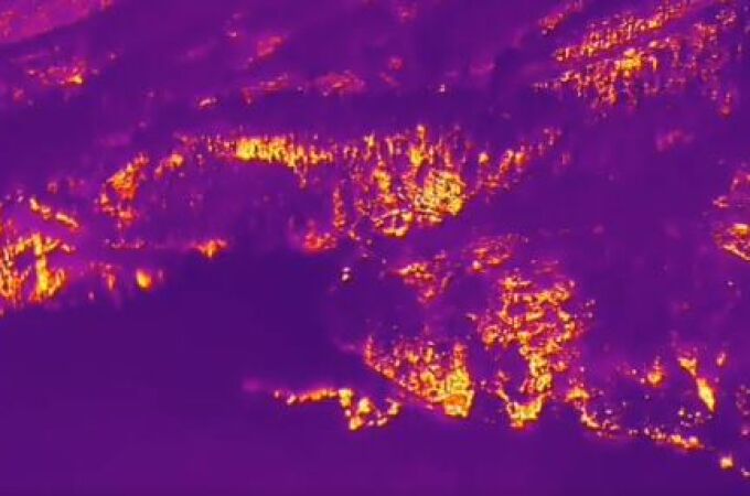 El incendio de Ibias a vista de dron con la cámara de imágenes térmicas