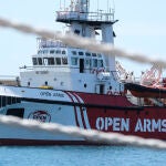 El Open Arms llega al puerto de Santa Cruz de Tenerife
