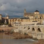 Este es el puente más bonito de España: ¿dónde está, qué ciudades conecta y por qué deberías visitarlo?