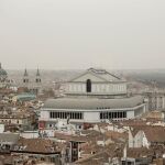 MADRID.-El aviso por una masa de aire africano que afecta a la calidad del aire y la salud se mantiene este miércoles