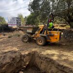 Un operario trabaja en una obra de Salamanca