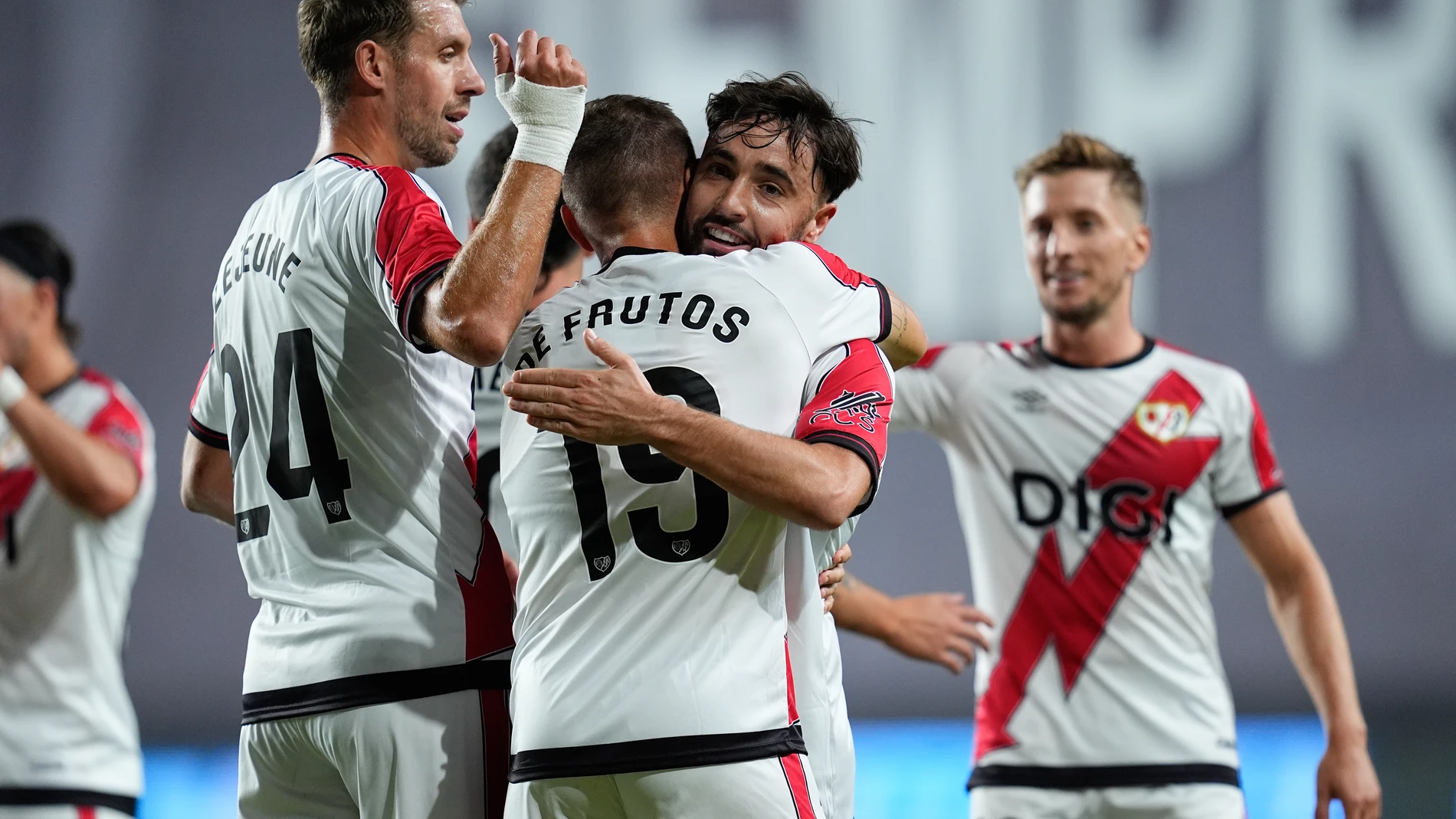 Jorge de Frutos of Rayo Vallecano celebrates a goal with teammates during the UEFA Conference League Play-off second leg match between Rayo Vallecano and Neman Grodno at Estadio de Vallecas on August 28, 2025, in Madrid, Spain. AFP7 28/08/2025 ONLY FOR USE IN SPAIN