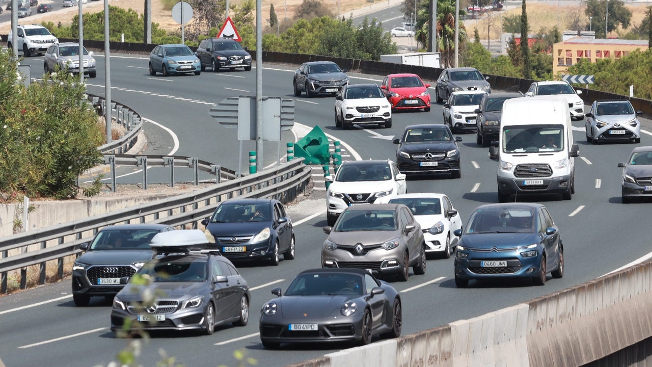 Ni las glorietas ni las rotondas: estas son las intersecciones que está cambiando la conducción en España