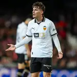 Sergi Canós con el Valencia