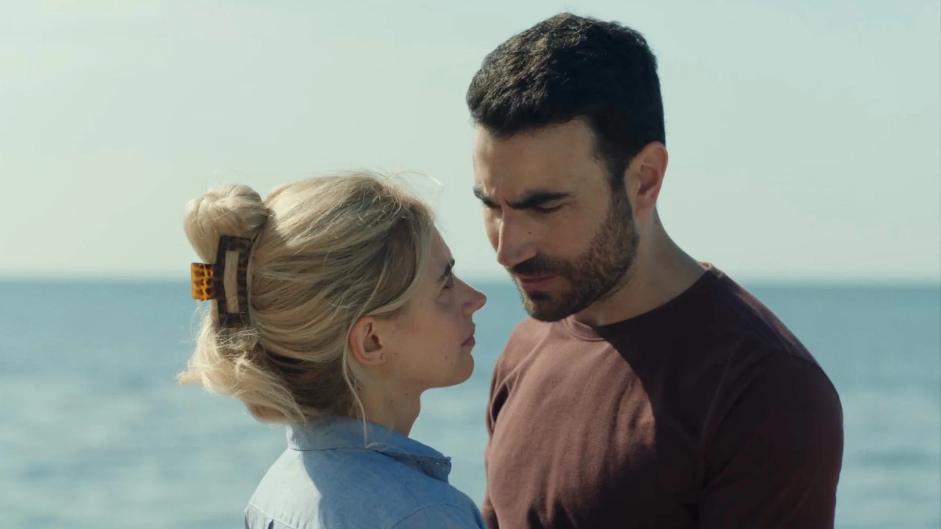 Los guionistas de 'Ted Lasso' y 'Black Mirror' se unen en este nuevo drama romántico exclusivo de Apple TV+