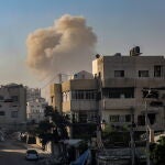 Israeli airstrikes hit Gaza City neighborhood
