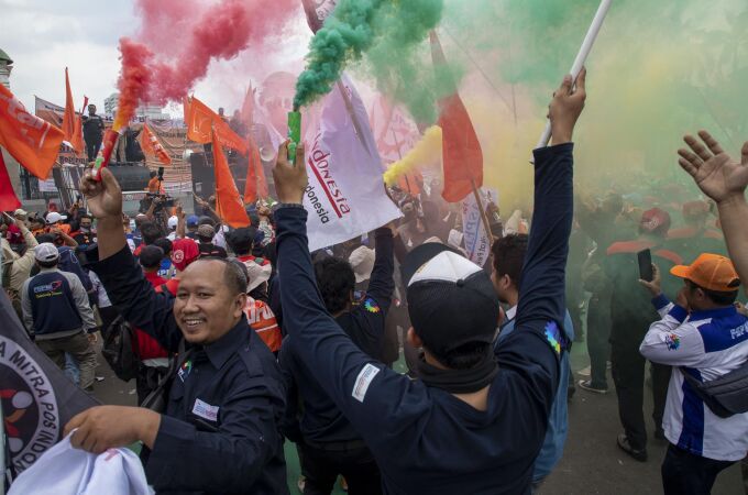 Indonesia.- La muerte de un conductor durante una protesta en Indonesia desata nuevas manifestaciones