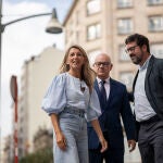La vicepresidenta segunda del Gobierno y ministra de Trabajo y Economía Social, Yolanda Díaz, se cita con representantes sindicales para abordar las necesidades laborales de trabajadores de los servicios de extinción de incendios
