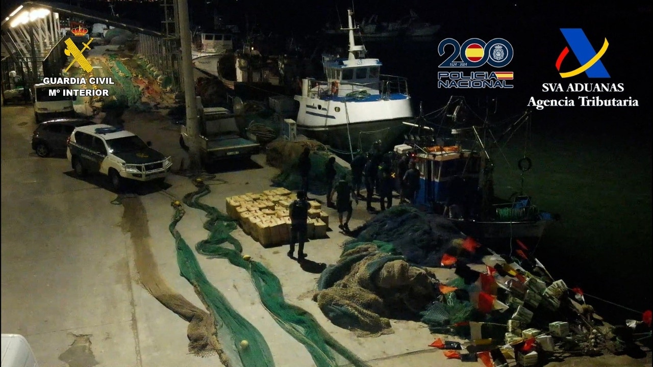 Detenidos en Huelva dos tripulantes de un pesquero con 1.824 kilos de hachís